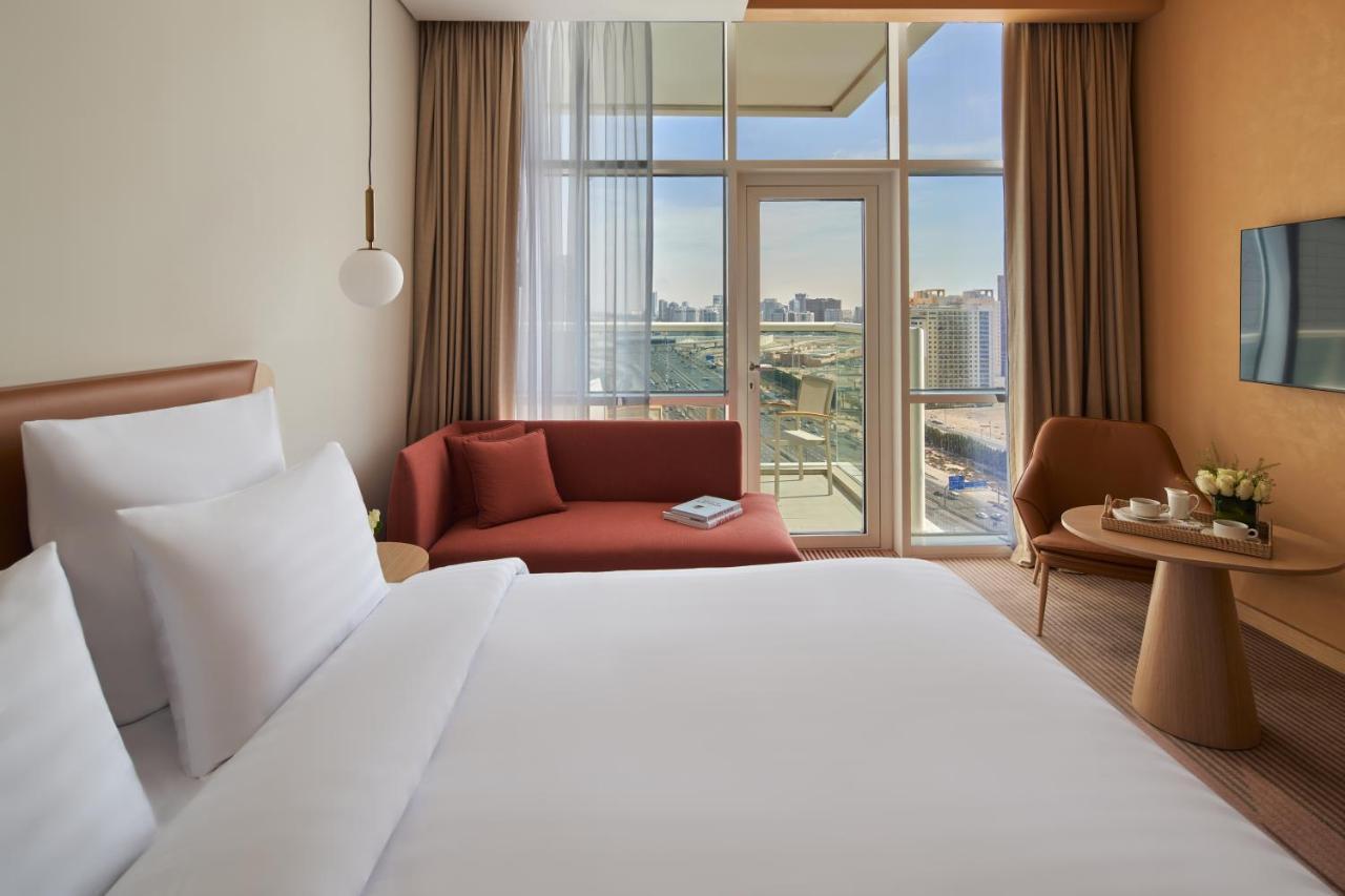 Novotel Jumeirah Village Triangle Dubaj Zewnętrze zdjęcie